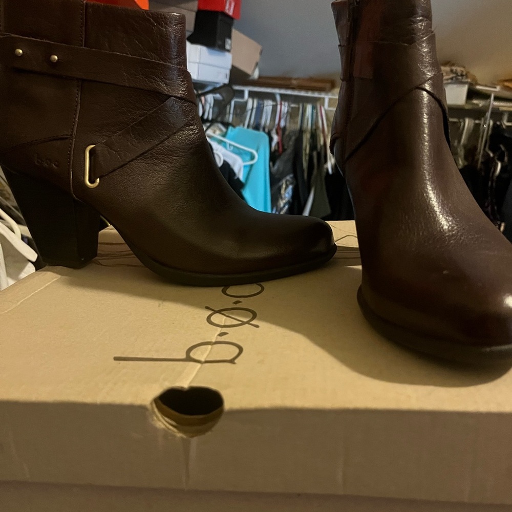 Born concept BOC Richardson brown women’s shoe bootie nearly new
